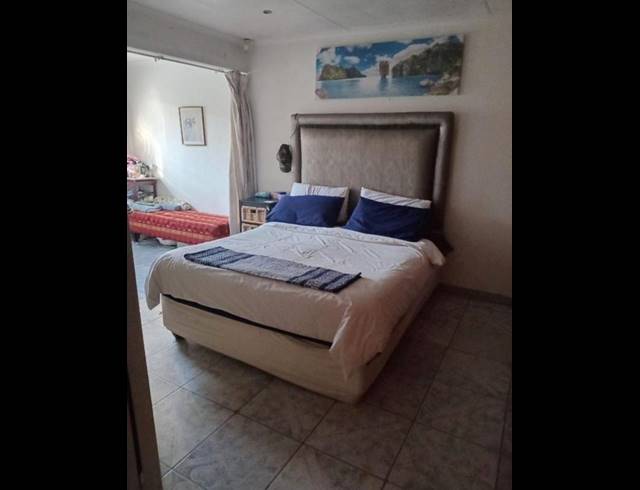 3 BEDROOM HOUSE FOR SALE IN PRETORIA WEST